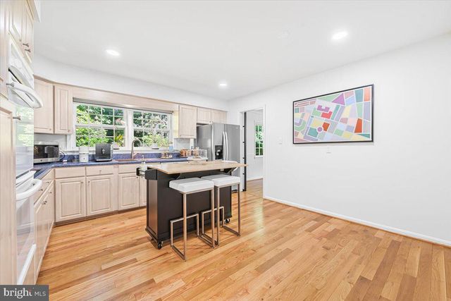 4025 N RIVER ST, Arlington, VA 22207