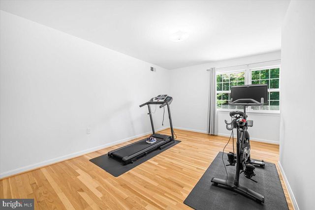 4025 N RIVER ST, Arlington, VA 22207