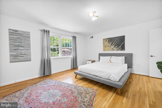 4025 N RIVER ST, Arlington, VA 22207