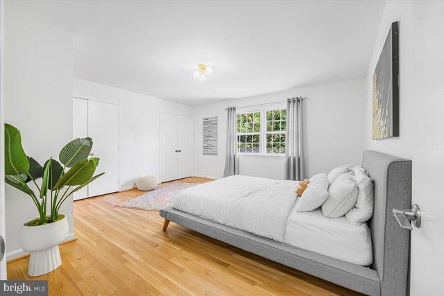 4025 N RIVER ST, Arlington, VA 22207
