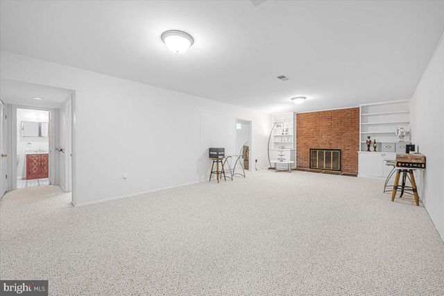 4025 N RIVER ST, Arlington, VA 22207