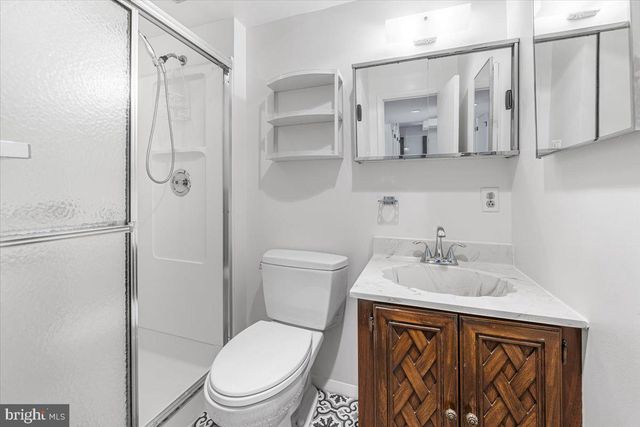 4025 N RIVER ST, Arlington, VA 22207