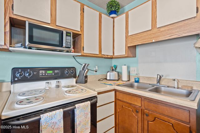 108 Lake Park Boulevard 307, Carolina Beach, NC 28428