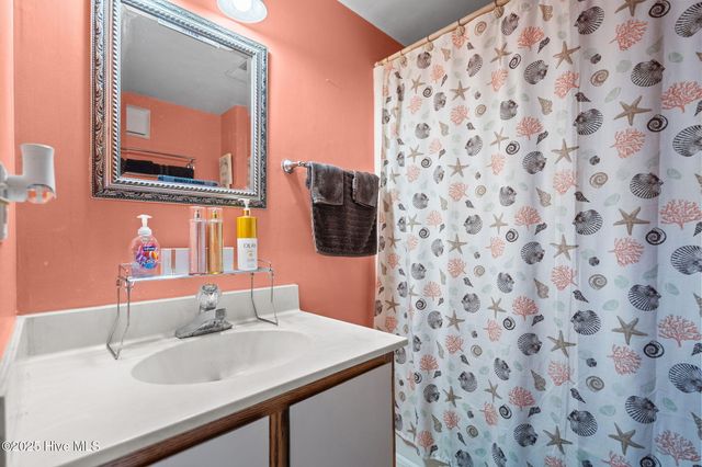 108 Lake Park Boulevard 307, Carolina Beach, NC 28428