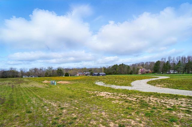 6115 Graessle Road, London, OH 43140