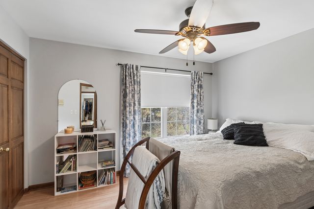 36143 N Springbrook Lane, Gurnee, IL 60031