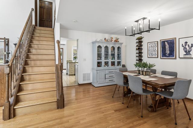 36143 N Springbrook Lane, Gurnee, IL 60031