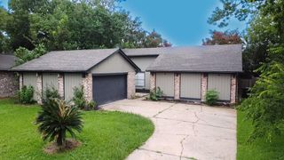 3731 Gamlin Bend Drive, Houston, TX 77082