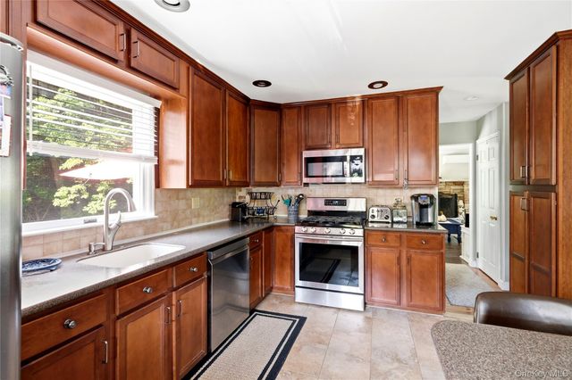 8 Harrison Avenue, East Setauket, NY 11733