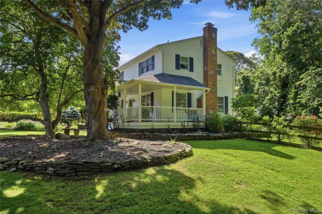 8 Harrison Avenue, East Setauket, NY 11733