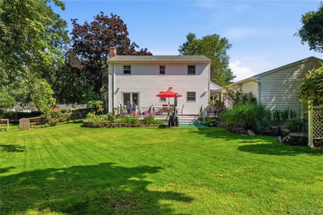 8 Harrison Avenue, East Setauket, NY 11733