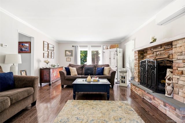 8 Harrison Avenue, East Setauket, NY 11733