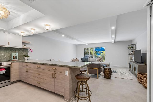 105 4TH AVENUE NE 226, St Petersburg, FL 33701