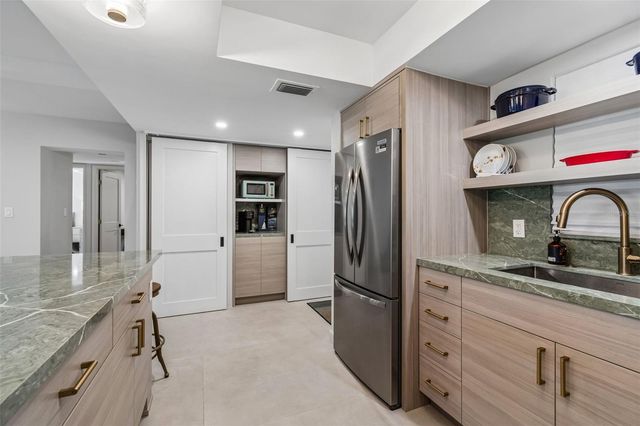 105 4TH AVENUE NE 226, St Petersburg, FL 33701