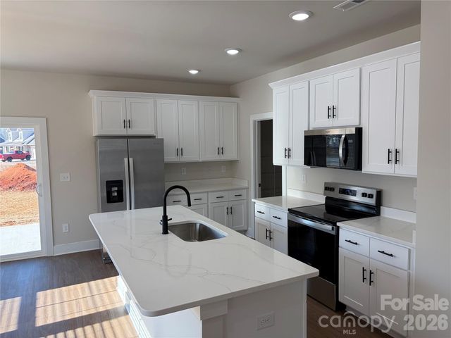 1209 Fall Day Circle SW, Lenoir, NC 28645