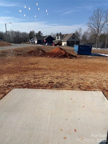 1209 Fall Day Circle SW, Lenoir, NC 28645