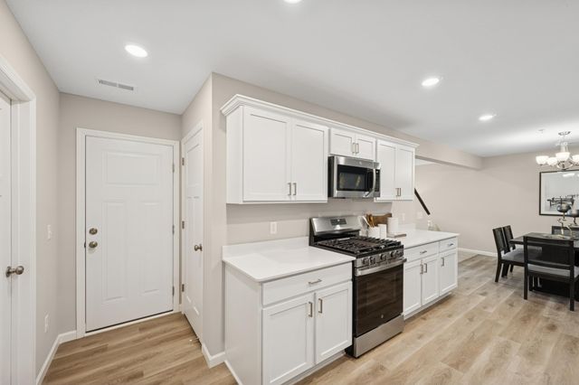 8856 Meadowcrest Drive NE, Monticello, MN 55328