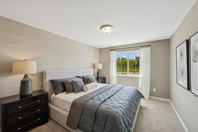 8856 Meadowcrest Drive NE, Monticello, MN 55328