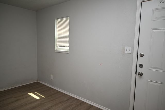 1021 N BEVERLY DRIVE, Wichita Falls, TX 76306