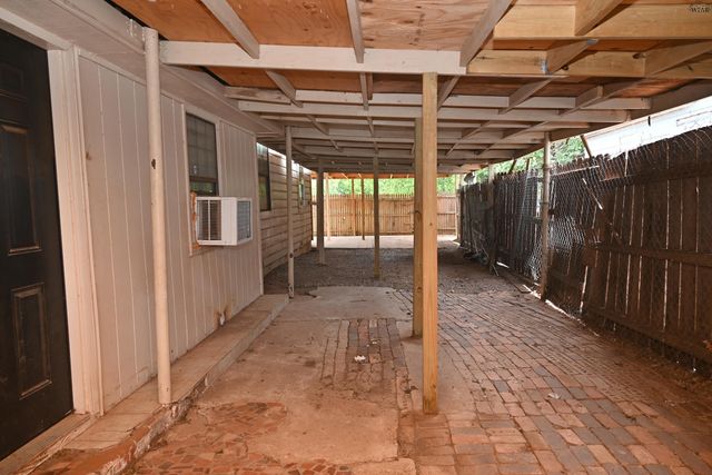 1021 N BEVERLY DRIVE, Wichita Falls, TX 76306