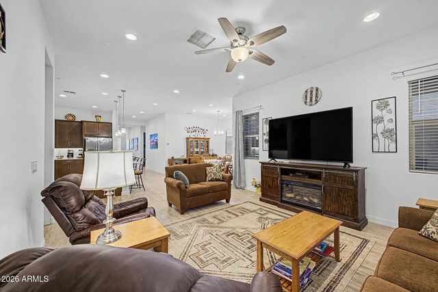 2493 N CASA GRANDE Avenue, Casa Grande, AZ 85122