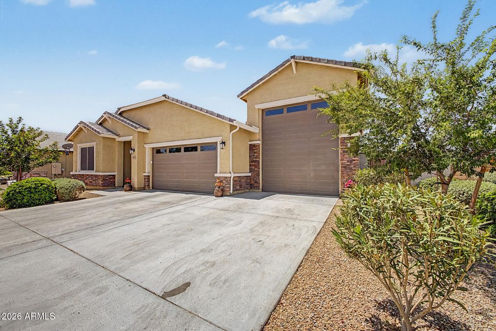 2493 N CASA GRANDE Avenue, Casa Grande, AZ 85122 — photo 3