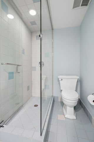 23 E Goethe Street B, Chicago, IL 60610