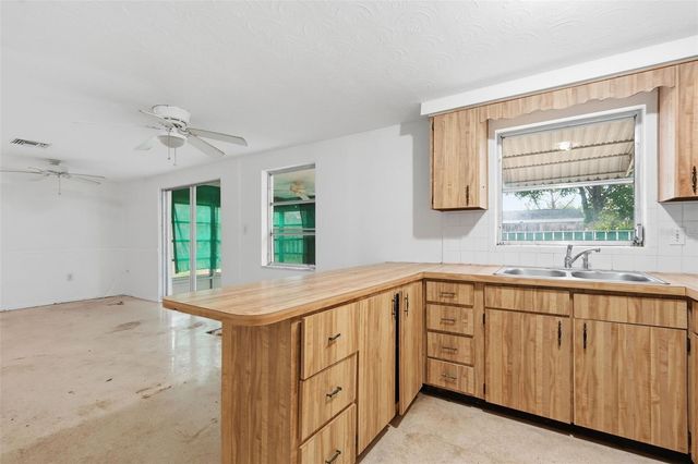 1039 CLAIRBORNE STREET, Holiday, FL 34690