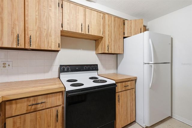 1039 CLAIRBORNE STREET, Holiday, FL 34690