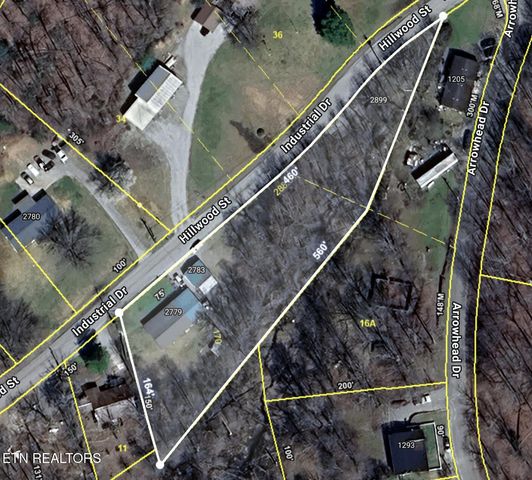 2783 Hillwood St, Monterey, TN 38574