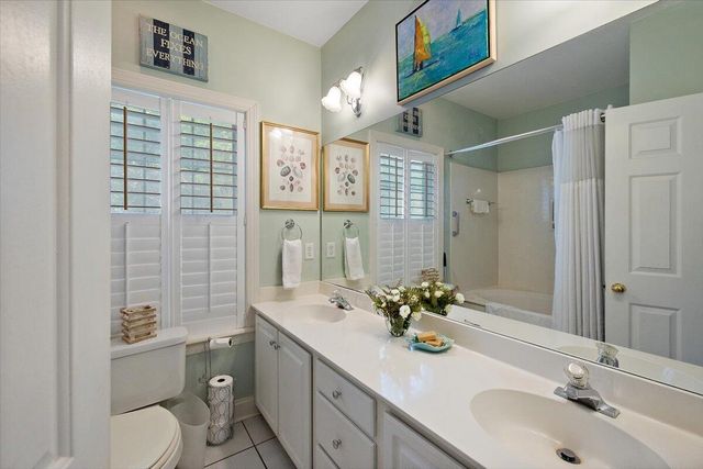 769 Natchez Circle, Mount Pleasant, SC 29464