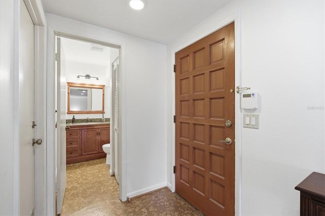 6050 RIVER TRACE ROAD, Tampa, FL 33617