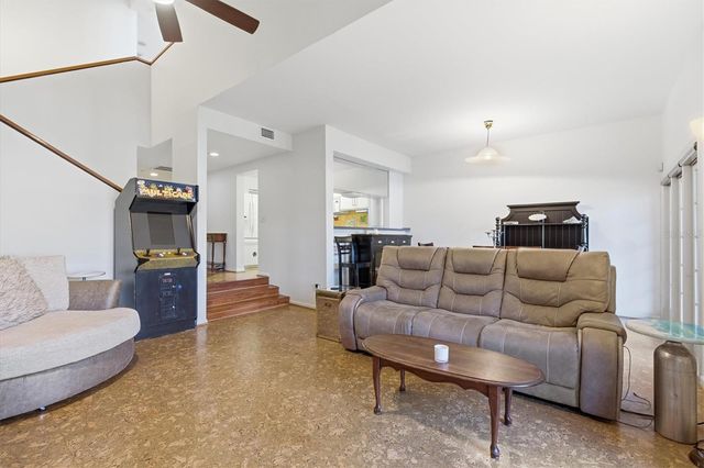 6050 RIVER TRACE ROAD, Tampa, FL 33617