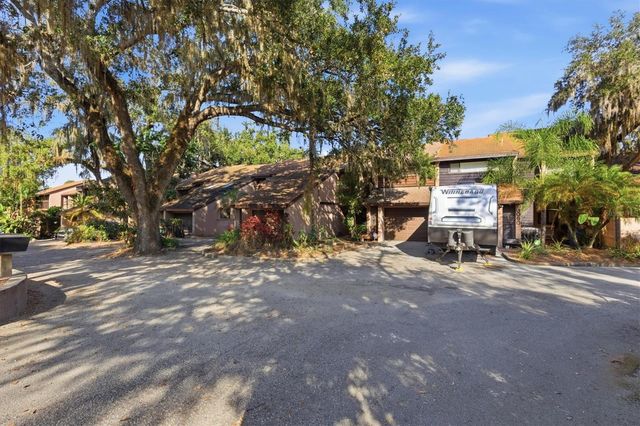 6050 RIVER TRACE ROAD, Tampa, FL 33617