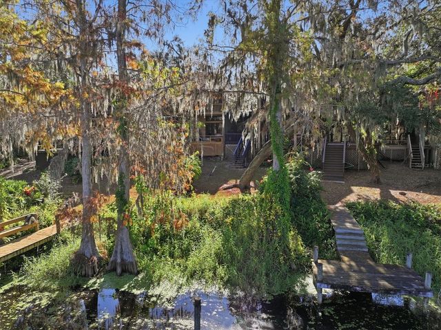 6050 RIVER TRACE ROAD, Tampa, FL 33617