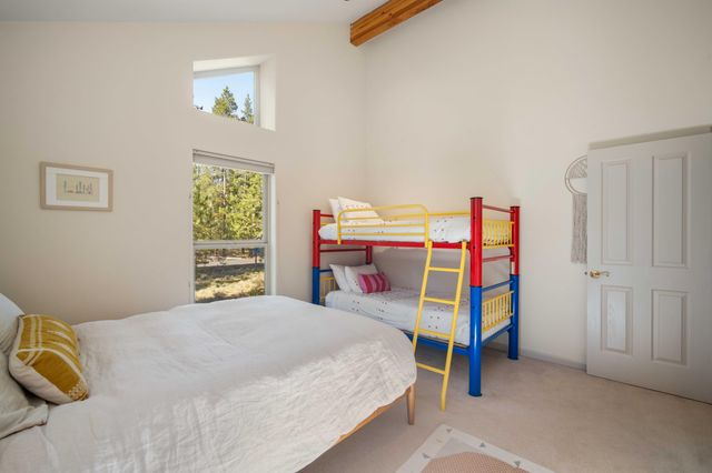 57742 Wallowa Lane, Sunriver, OR 97707