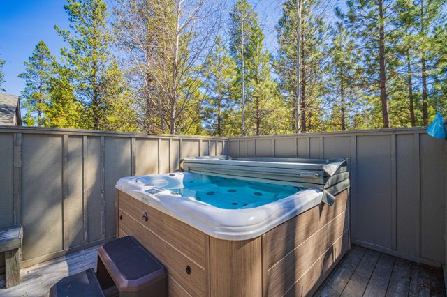 57742 Wallowa Lane, Sunriver, OR 97707