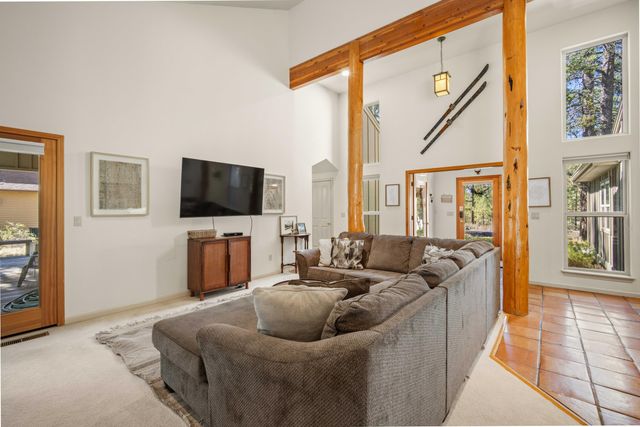 57742 Wallowa Lane, Sunriver, OR 97707
