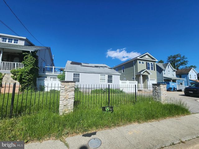 172 WINTERS LN, Catonsville, MD 21228
