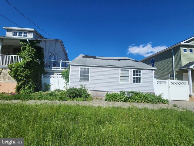 172 WINTERS LN, Catonsville, MD 21228