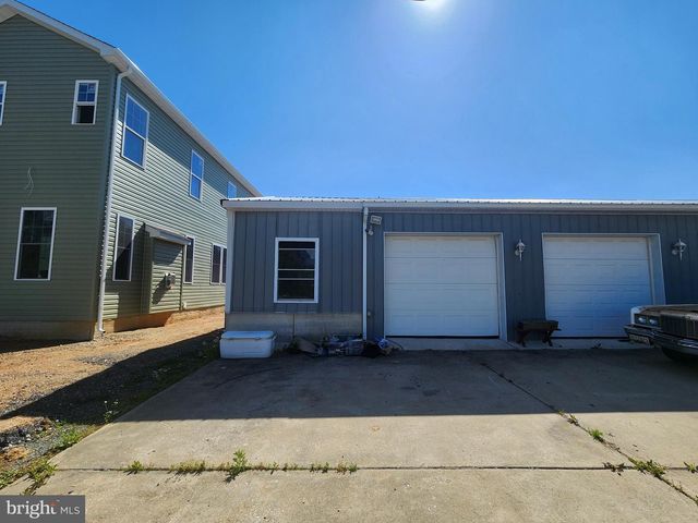 172 WINTERS LN, Catonsville, MD 21228