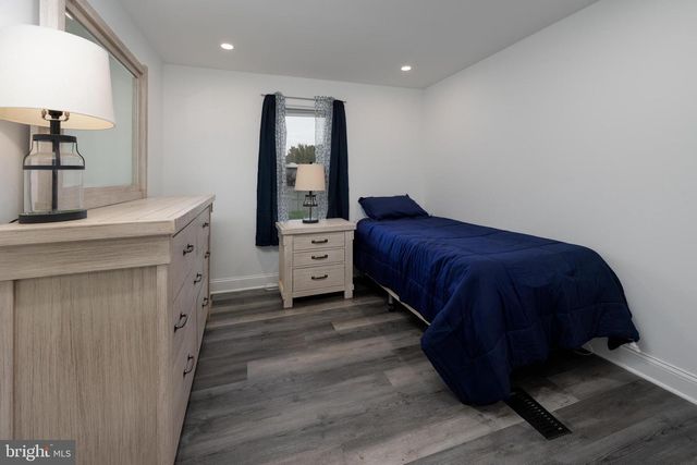 401 MAPLEHURST, Manchester, NJ 08759