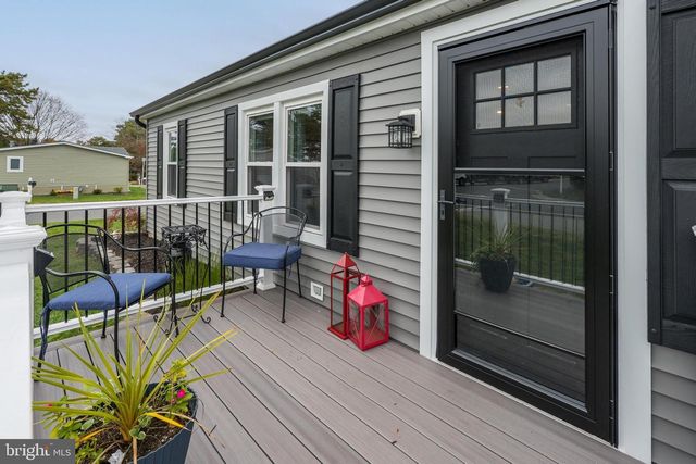 401 MAPLEHURST, Manchester, NJ 08759