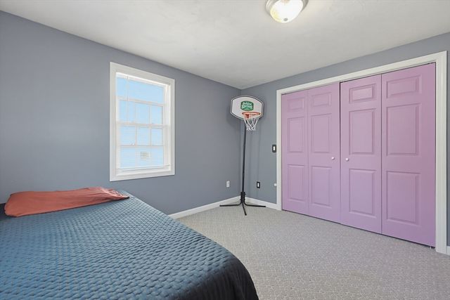 17 Bolton St, Worcester, MA 01604