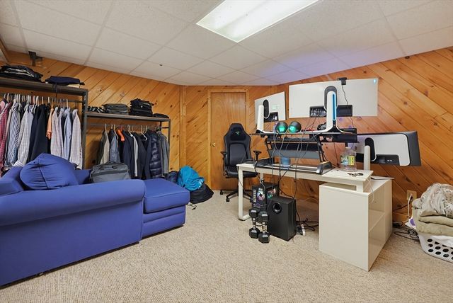 17 Bolton St, Worcester, MA 01604