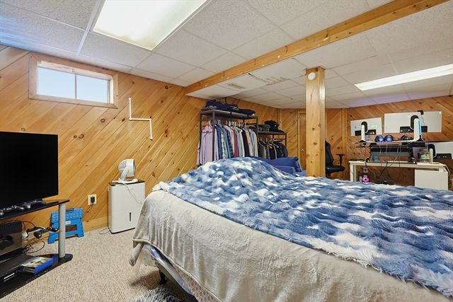 17 Bolton St, Worcester, MA 01604