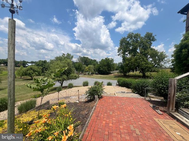 2110 QUICKSBURG RD, Quicksburg, VA 22847