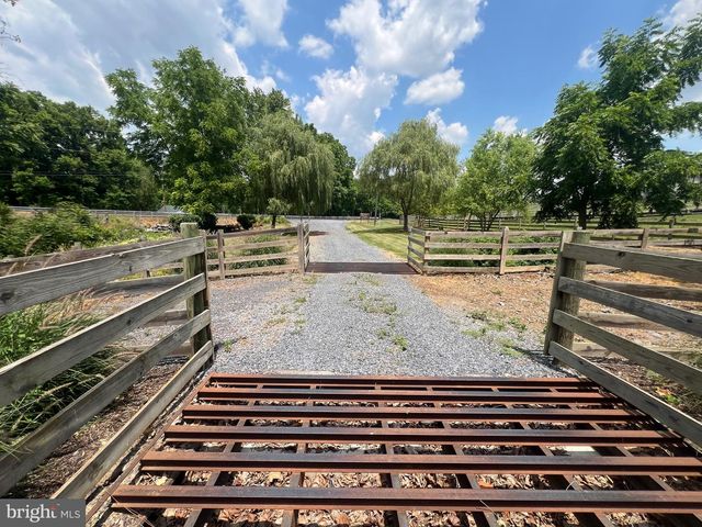 2110 QUICKSBURG RD, Quicksburg, VA 22847