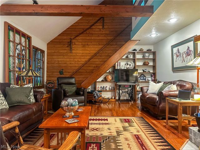 340 Tibbetts Wick Road, Girard, OH 44420