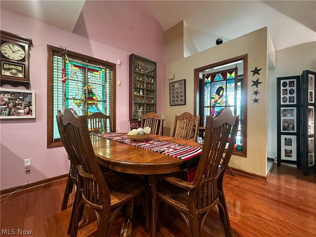 340 Tibbetts Wick Road, Girard, OH 44420
